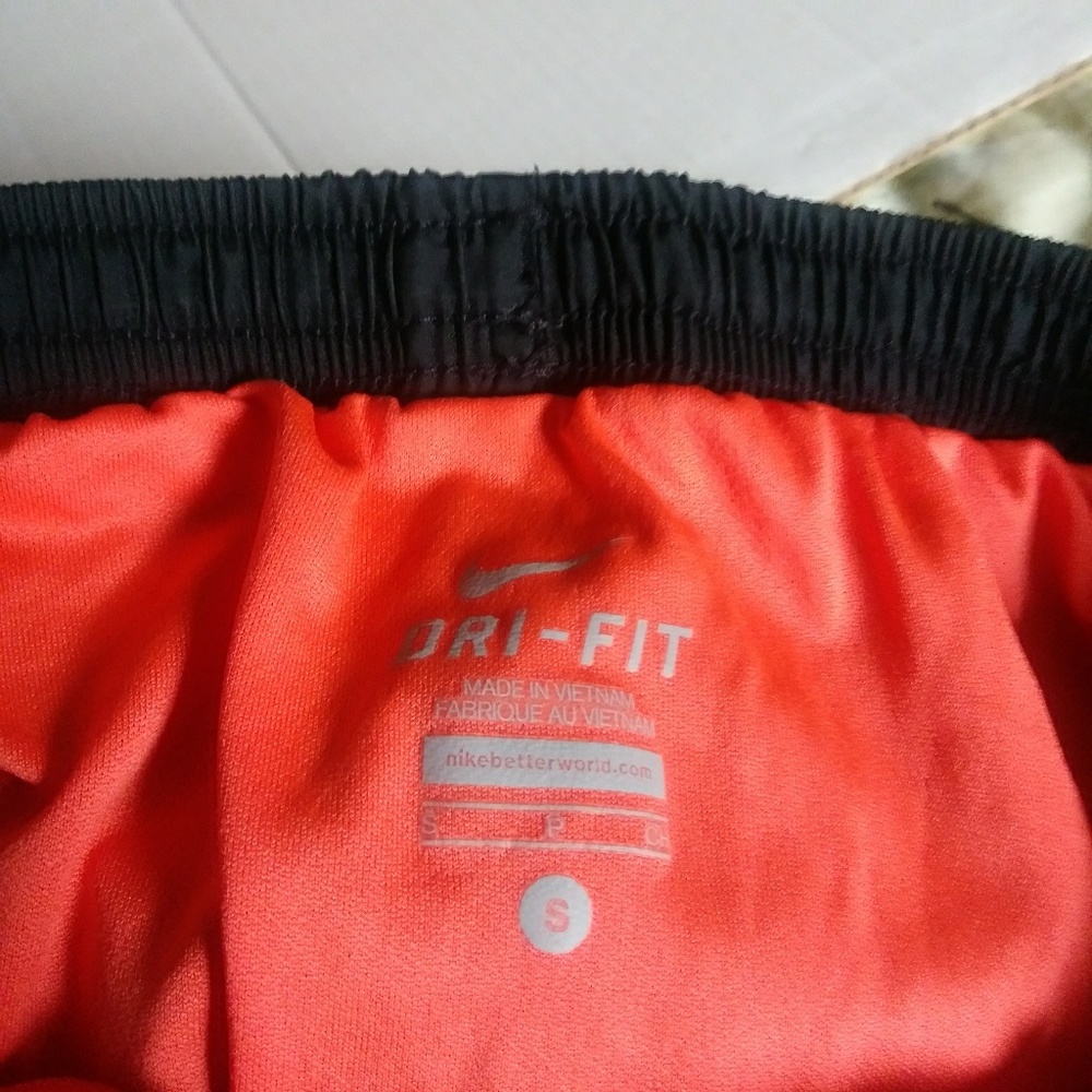 NIKE DRI-FIT RUNNING SHORTS - Picture 5 of 5
